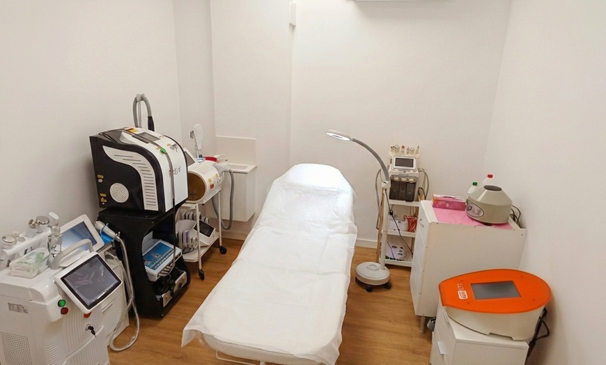 Image 9: 1 o 2 sesiones de Morpheus8 en zona a elegir