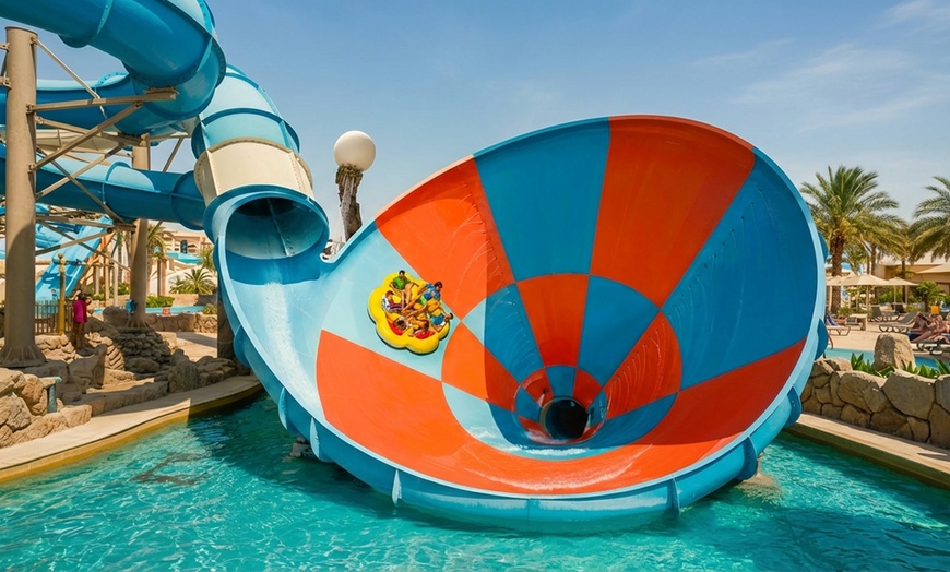 Image 2: Desert Smart Tourism: Flexible Yas Island Theme Park Access