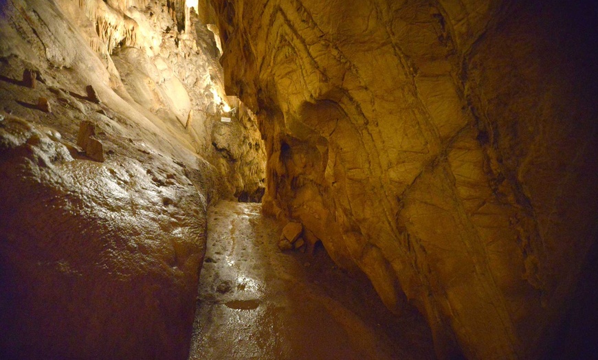 Image 3: Grotta Maona con degustazione