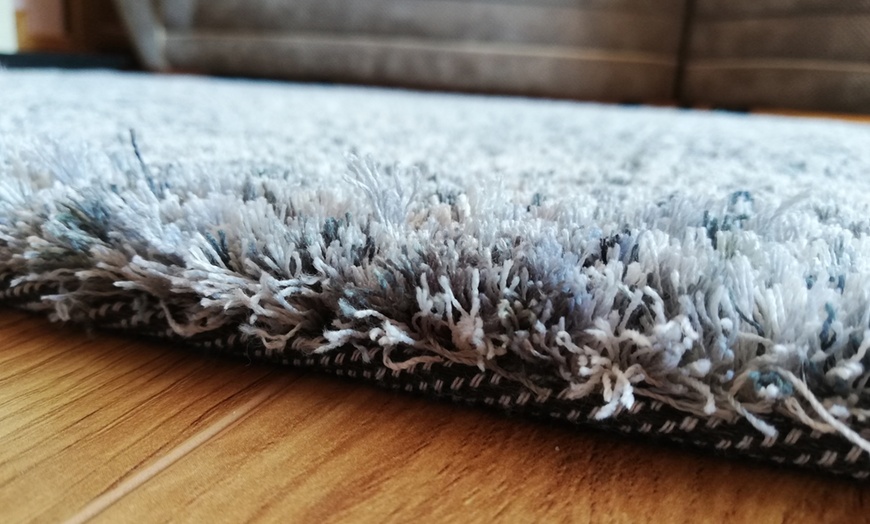 Image 2: Deluxe Soft Short Pile Shaggy Rug