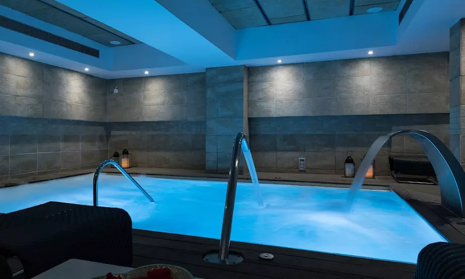 Tu momento de relax: acceso spa y masaje en hotel Catalonia Ramblas 4*