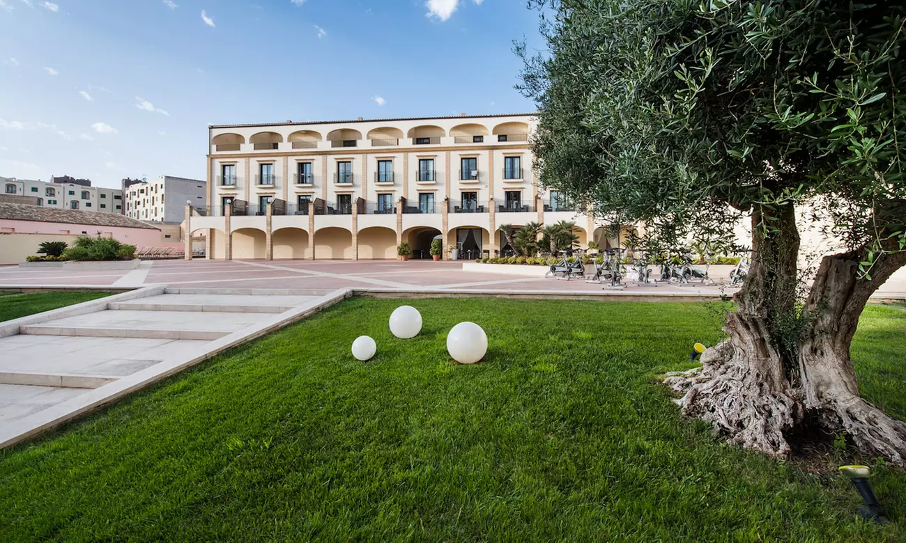 Sicilia 4*: camera con colazione o mezza pensione al Mahara Hotel