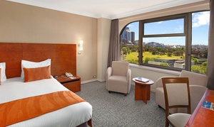 Sydney, CBD: 1 or 2 Nights with Breakfast and Parking