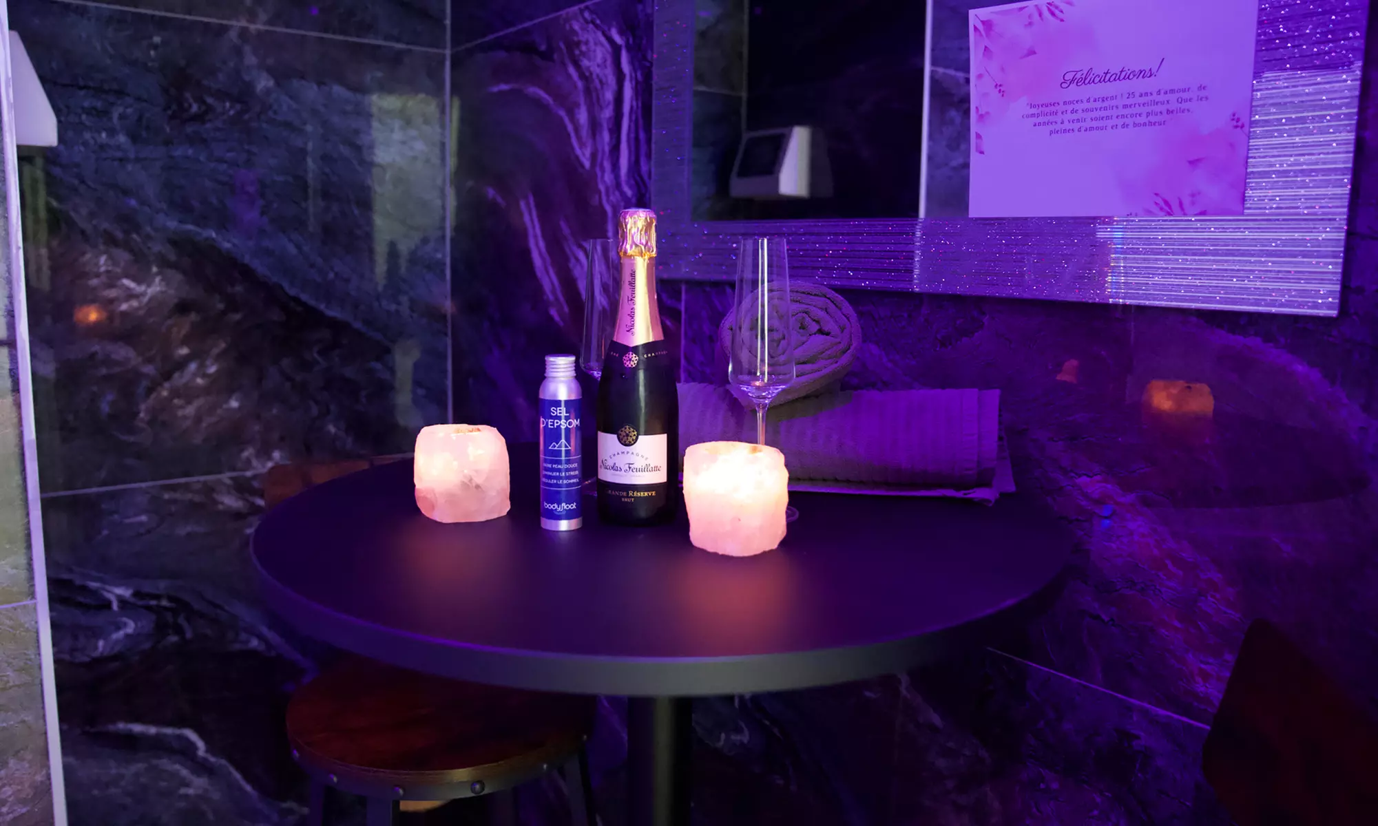 Flottaison en amoureux, demi-bouteille de champagne et sel d'Epsom en option (jusqu'à 42% de remise) - Second Medium