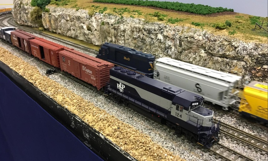 Greenberg's Train & Toy Show In - Monroeville, Pa 