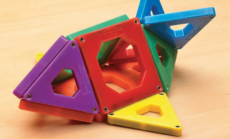 Discovery Kids Toy Magnetic Tiles. Free Returns. - Second Medium