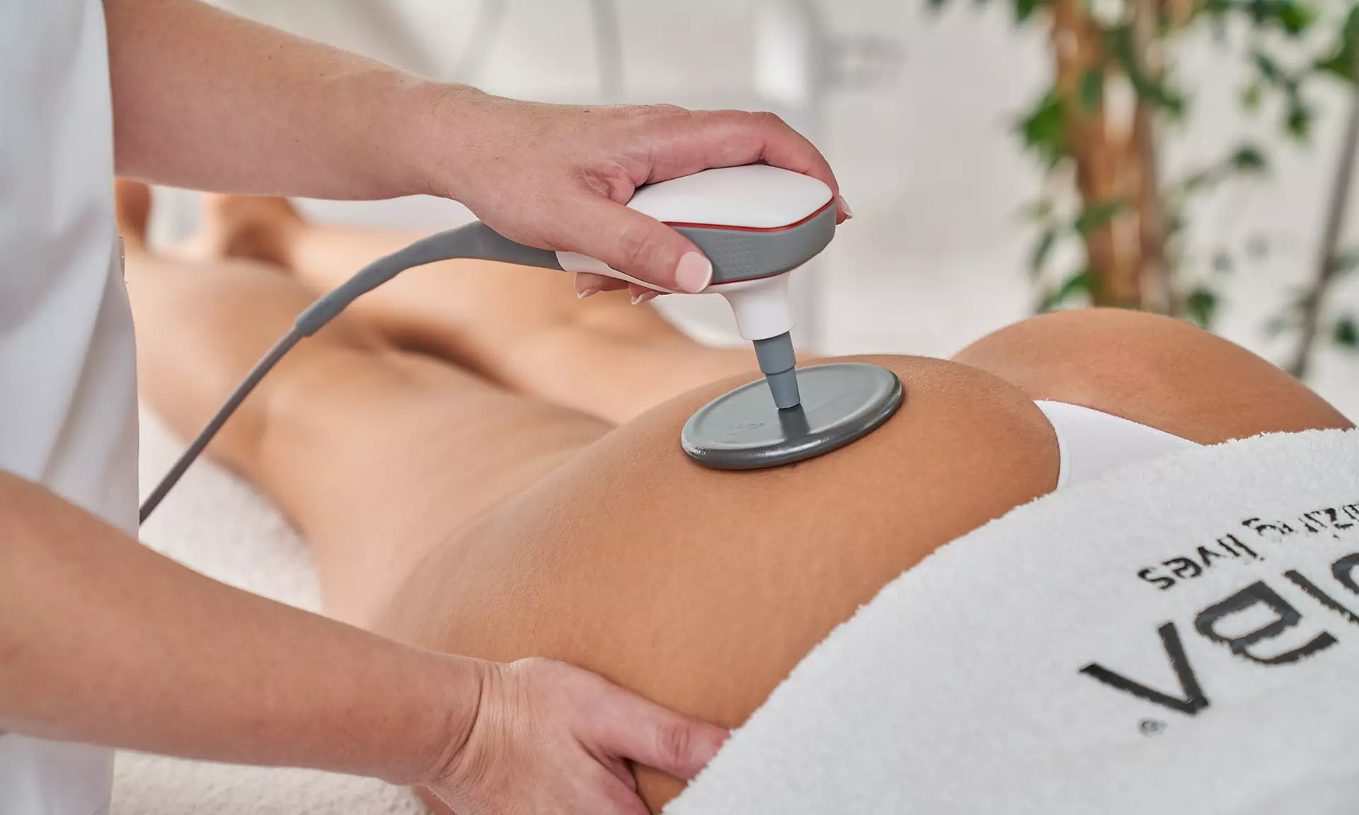 1 o 2 sesiones de tratamiento reafirmante y radiofrecuencia facial