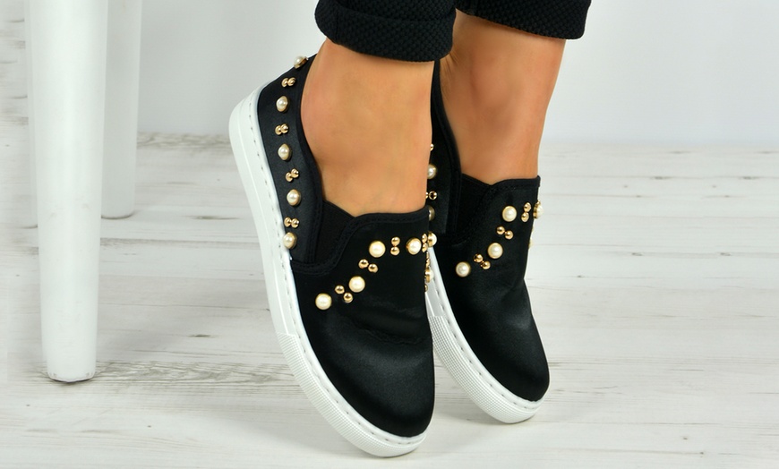 Image 16: Women's Slip-On Plimsolls