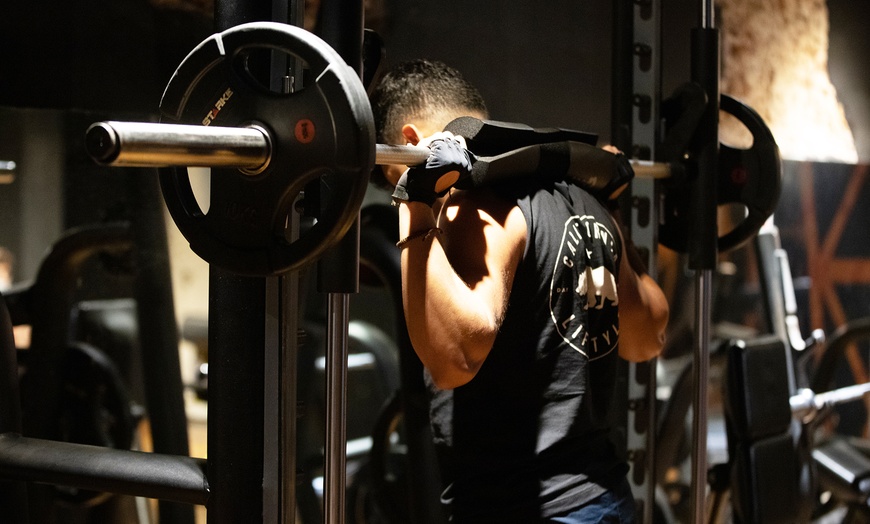 Image 5: Entrena diferente: 1 o 3 meses de acceso al gimnasio y clases a elegir