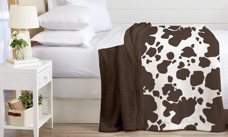 Image 3: Couverture Sherpa chaude avec imprimé vache