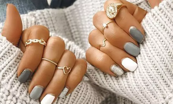 1 o 2 sesiones de manicura normal o semipermenente