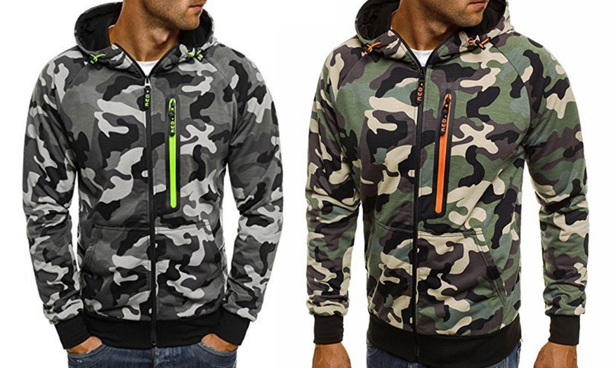 Image 1: Men's Zip Camo Hoodie