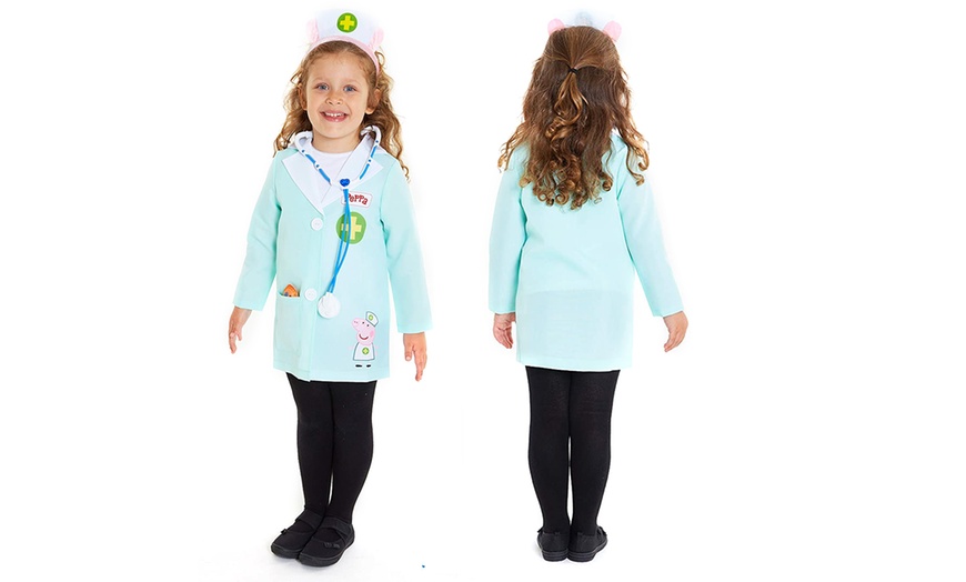 Image 6: Peppa Pig-Themed Costume