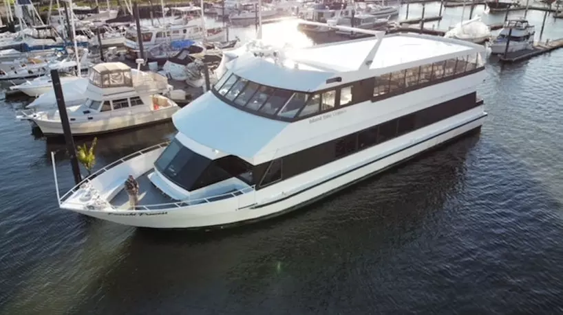 Explore Two and a Half Hour Scenic Weekend Brunch Cruise for 1, 2 or 4