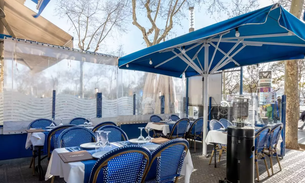 ¡Plan disfrutón a la vista! Paellita, buena compañía y vistas al mar