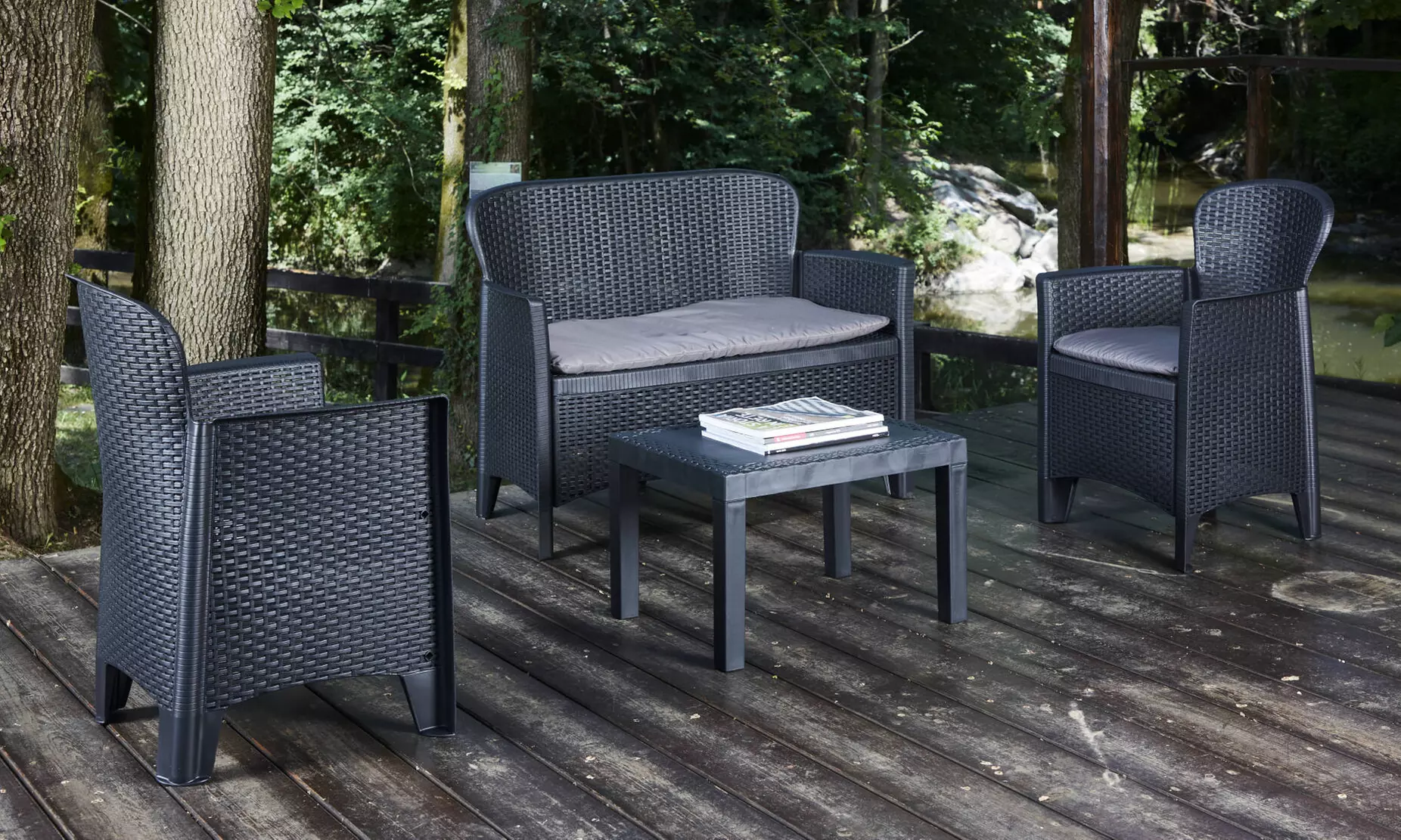 Conjunto de muebles para exteriores con efecto ratán