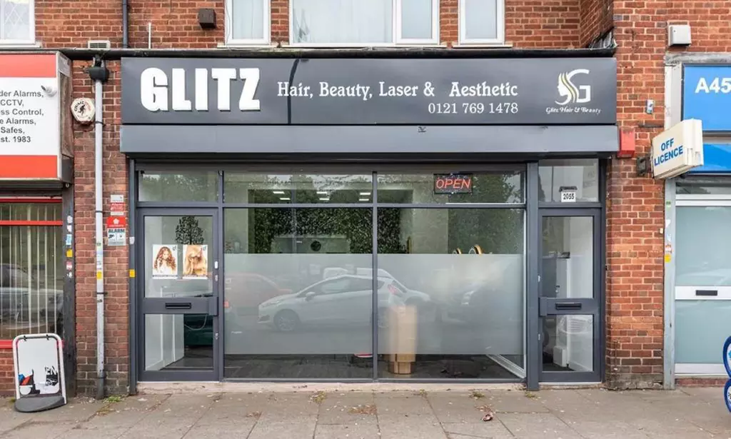 Up to 52% Off on Hair Colour / Highlights at Glitz salon