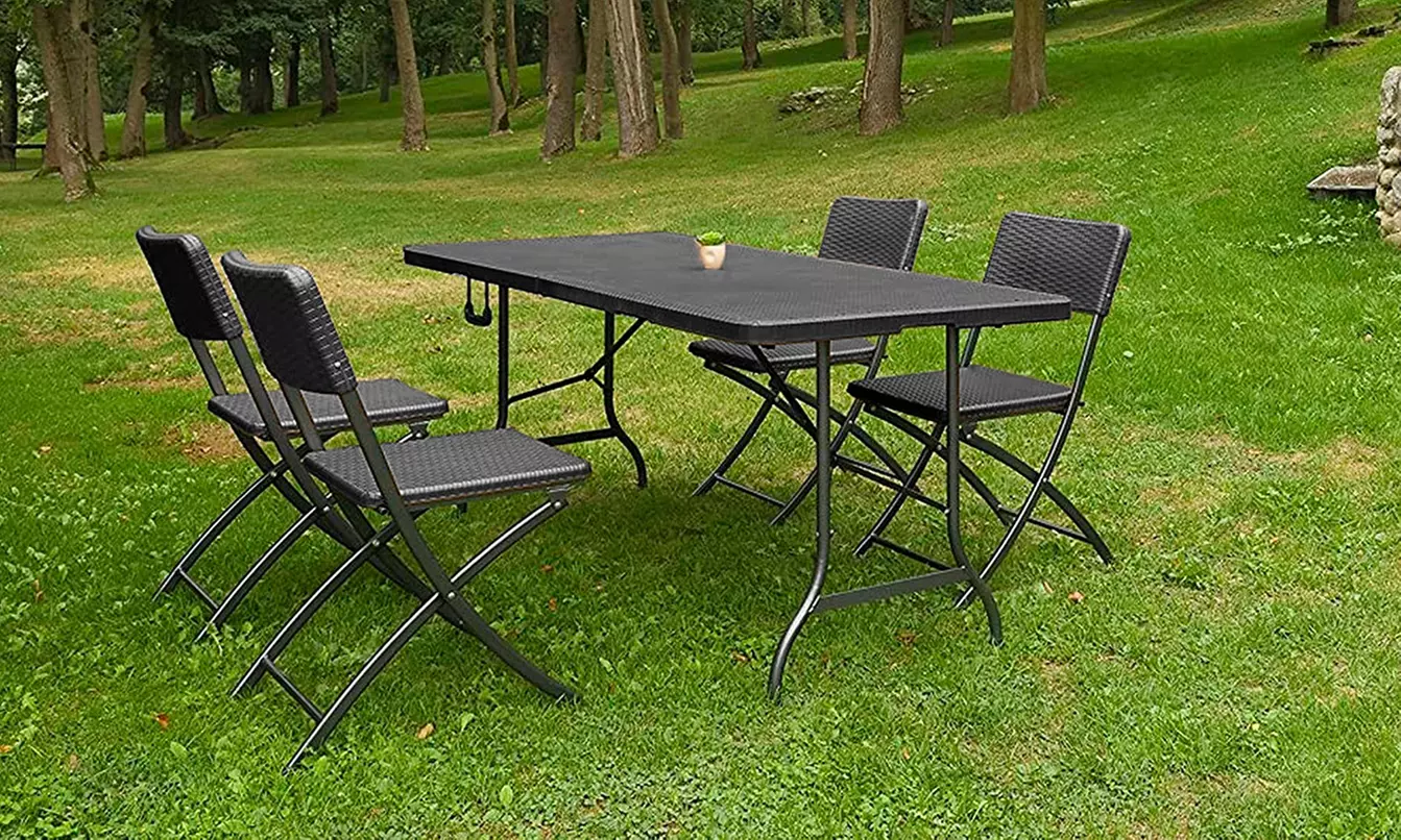 Mesas plegables de varios tamaños y acabados - Primary Image