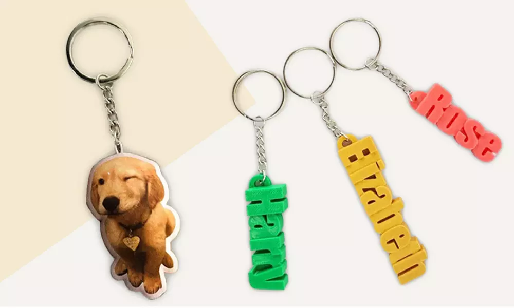 Persönlicher Schlüsselanhänger mit 3D-Namen oder Mini-Fotokissen