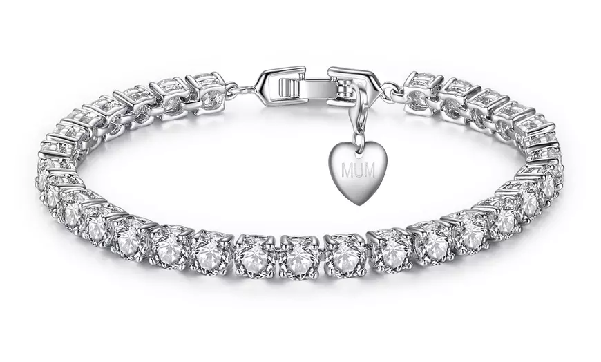 Image 9: Armbanden met bedels