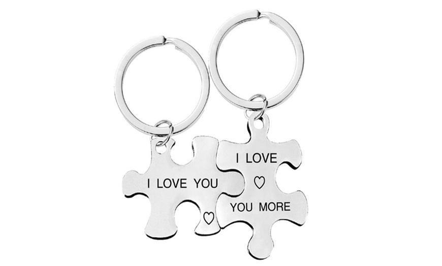 Image 5: 2 Pieces Couples Key Chain