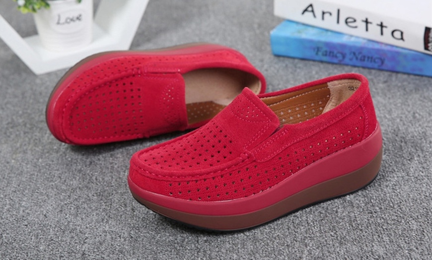 Image 2: Women's Flat Sneakers