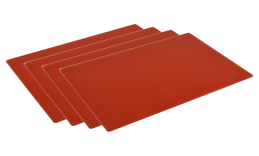 Image 13: Clear Glass Placemats