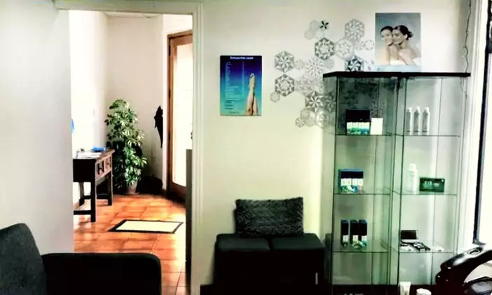 Higiene facial con opción a tratamiento con vitamina C o hialurónico