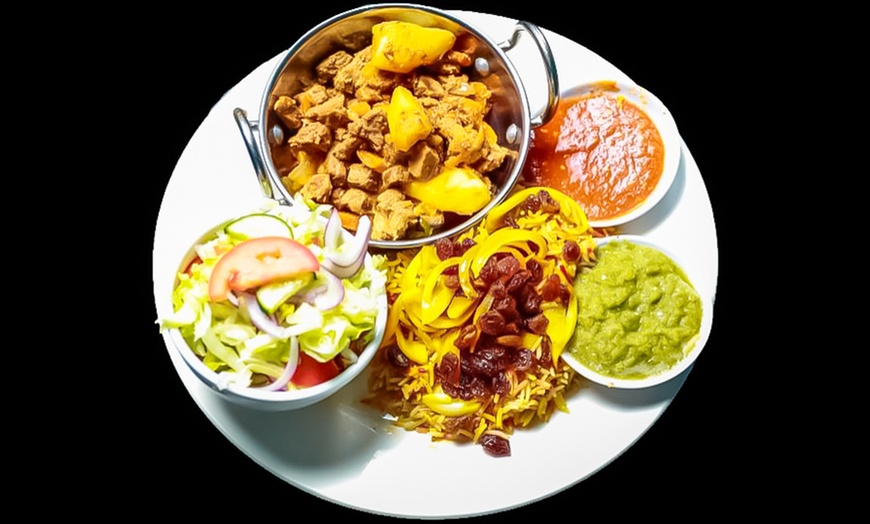 Image 10: Savor the Authentic Flavors of Somalia with a Combo Meal for 1, 2 or 4