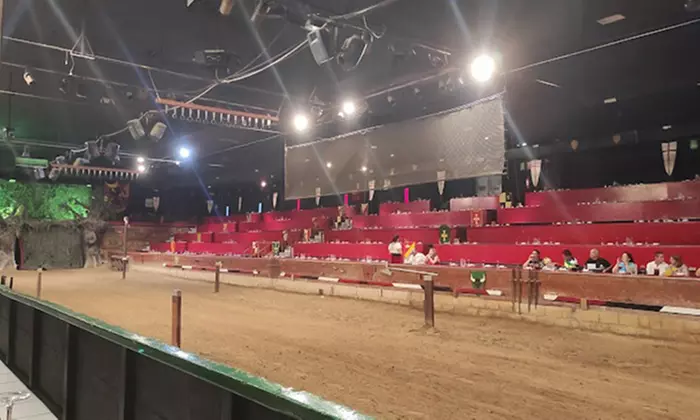 Espectáculo medieval Robin Hood para toda la familia con cena incluida