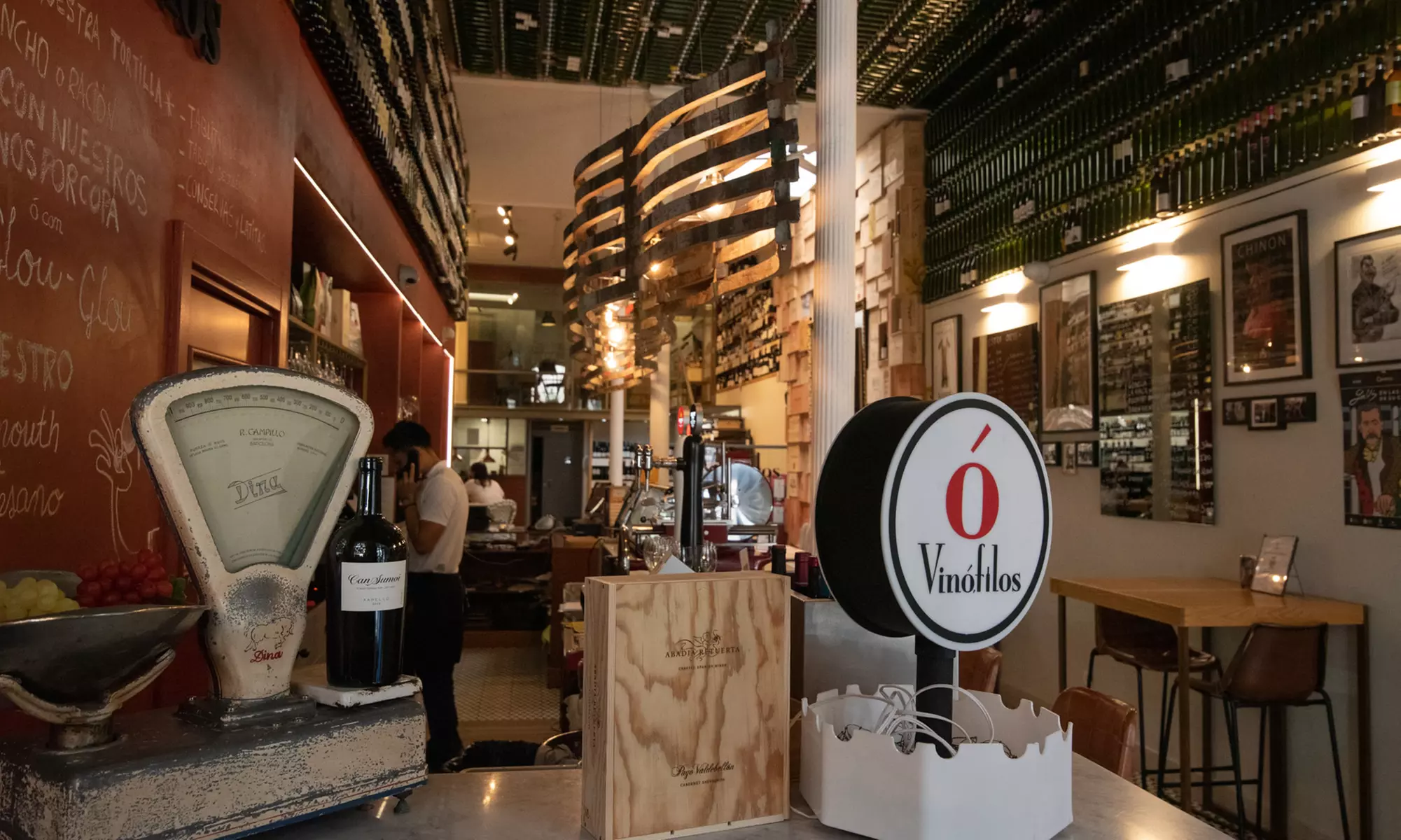 Amantes del vino: degustación de vinos con quesos para 2 o 4 personas