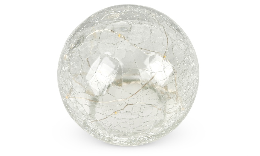 Image 6: Three-Piece LED Glass Crackle Orbs