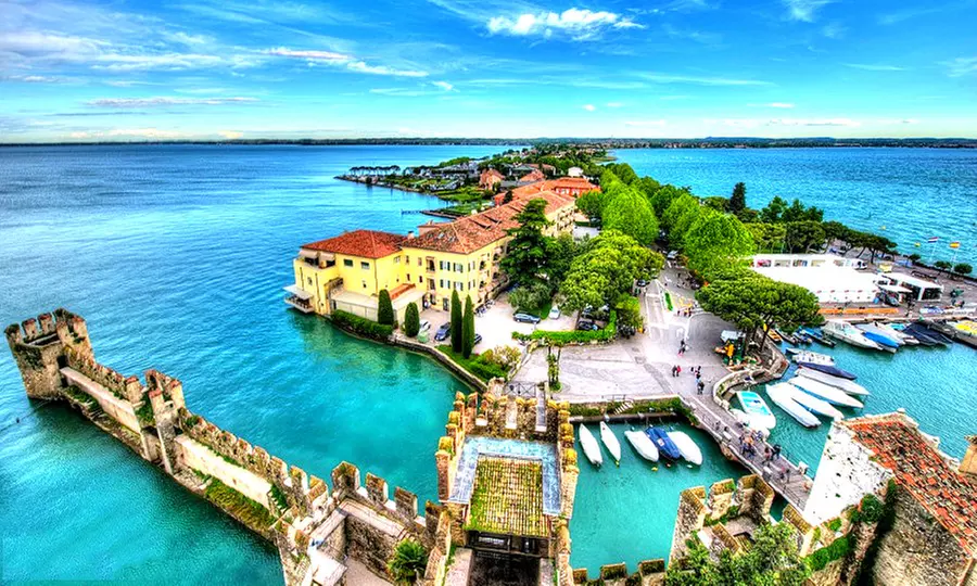 Gardasee: 1-7 Nächte mit Halbpension oder All Inclusive und unbegrenztem Zugang zum Spa im Hotel Villa delle Rose - Primary Image