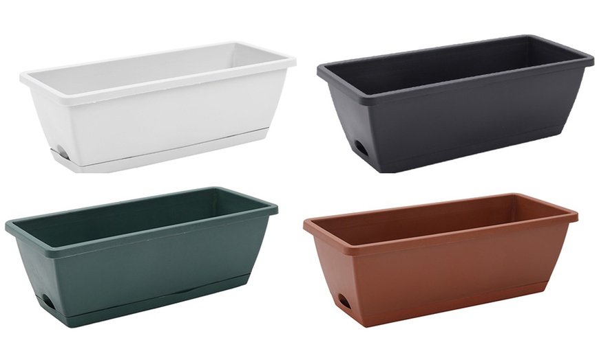 Image 2: Pack of Five Plastic Deep Garden Planters with Drainage Trays 