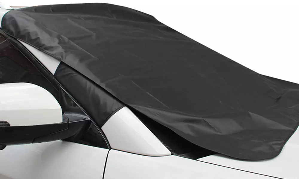 Generise Wende-Schutzdecke für Windschutzscheibe mit Saugnäpfen