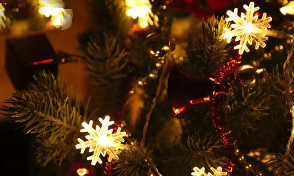 1x oder 2x Schneeflocken-Lichterkette