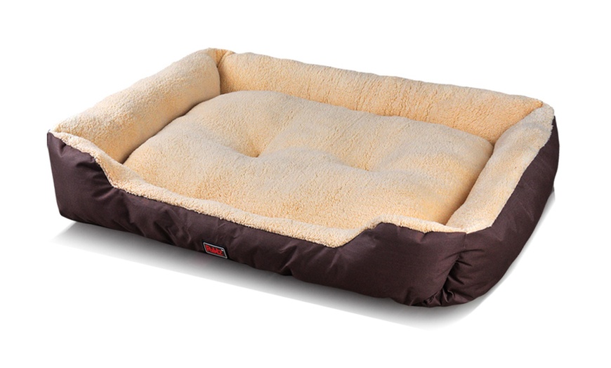 Image 22: Fleece Warm Pet Bed