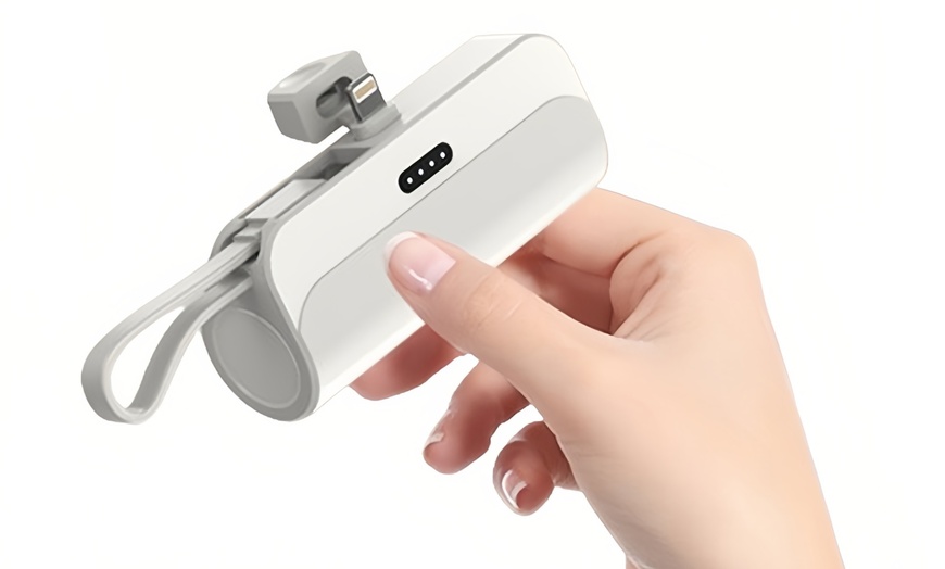 Image 3: Pocket Capsule Mini Compact Portable Charging Bank