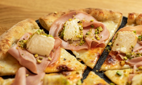 Menu pizza gourmet per 2 o 4 persone (sconto fino a 58%)