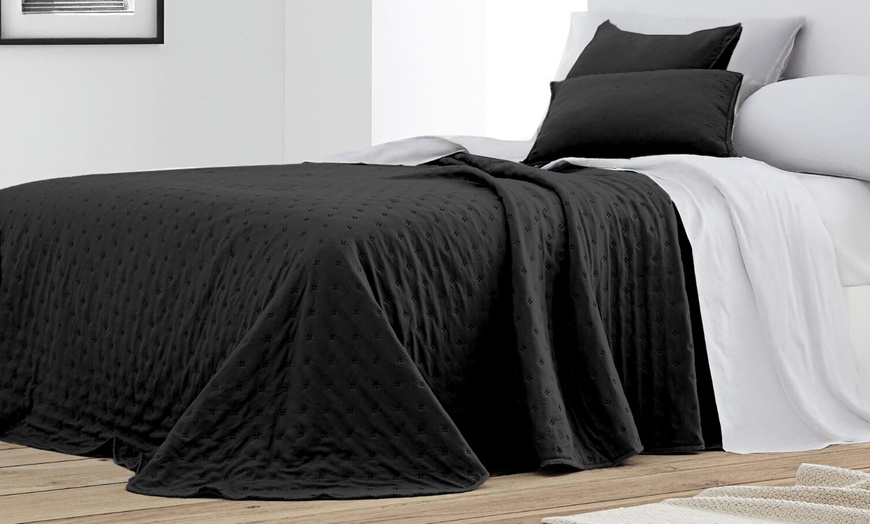 Image 7: Velvet Double Duvet