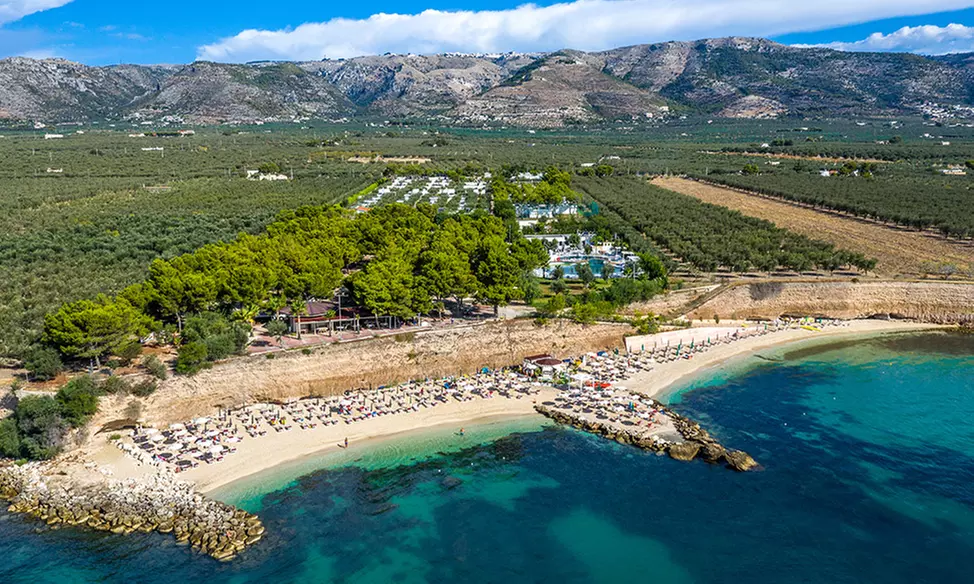 Gargano 4*: camera Standard con colazione o mezza pensione e Spa