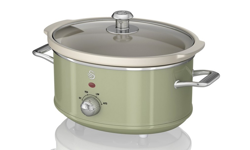 Image 3: Swan 3.5L Retro Slow Cooker