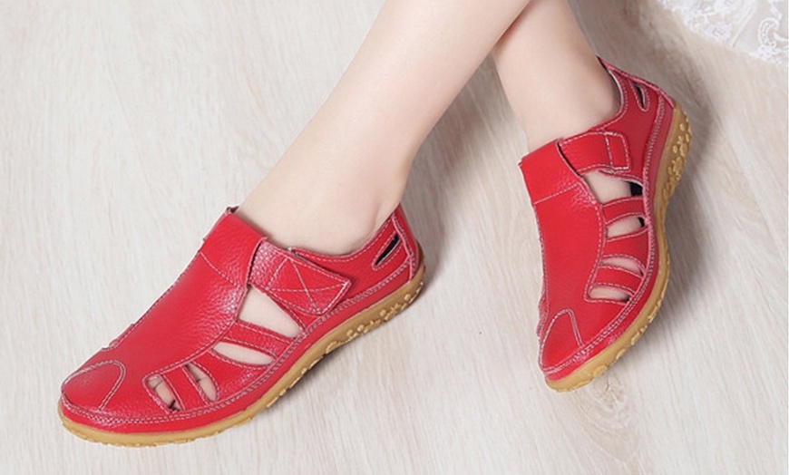 Image 20: Women's Retro-Style Sandals