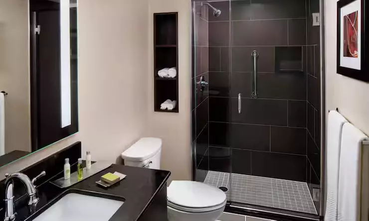 Modern 4-Star Stay w/ Pool, Dining, & SNHU Arena Convenience