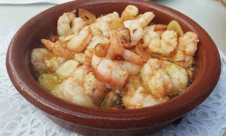 Image 9: Menú picoteo con botella de vino para 2 personas en La Rambla