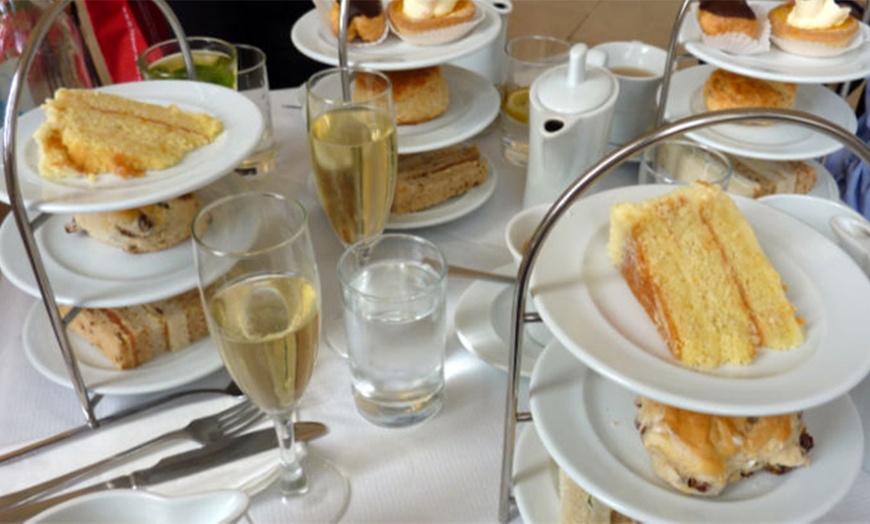 Image 2: Prosecco Afternoon Tea for Two