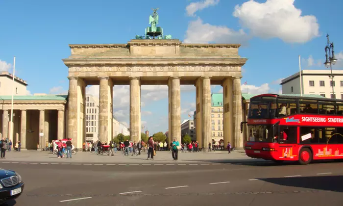 Berlin entdecken & sparen: "Berlin Card" 7 Tage oder Jahreskarte für 1 Person - Kultur & Genuss (bis 61% sparen) - Primary Image