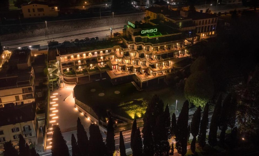 Image 15: Lago di Como 4*: Soggiorno per 2 o 4 persone in camera con vista lago