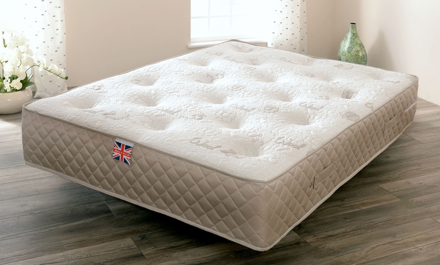 Image 1: Memory Foam and Wool Pocket Sprung Mattress