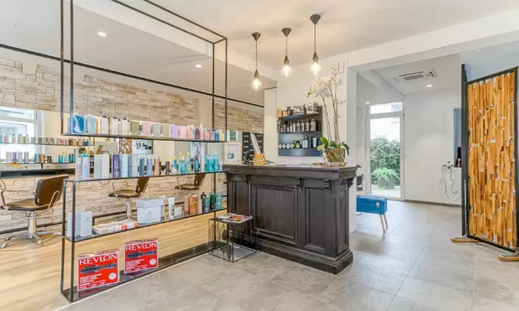 L'élégance au bout des doigts : soin et mise en beauté des mains